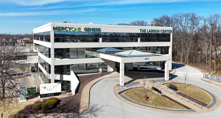 MercyOne Genesis Silvis Larson Center